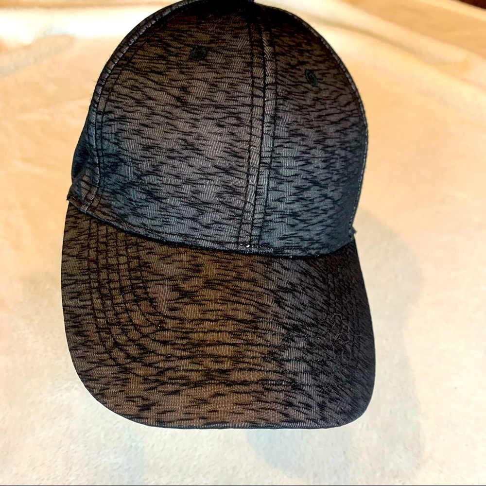 Pugs black patterned ball cap. NWOT adjustable.